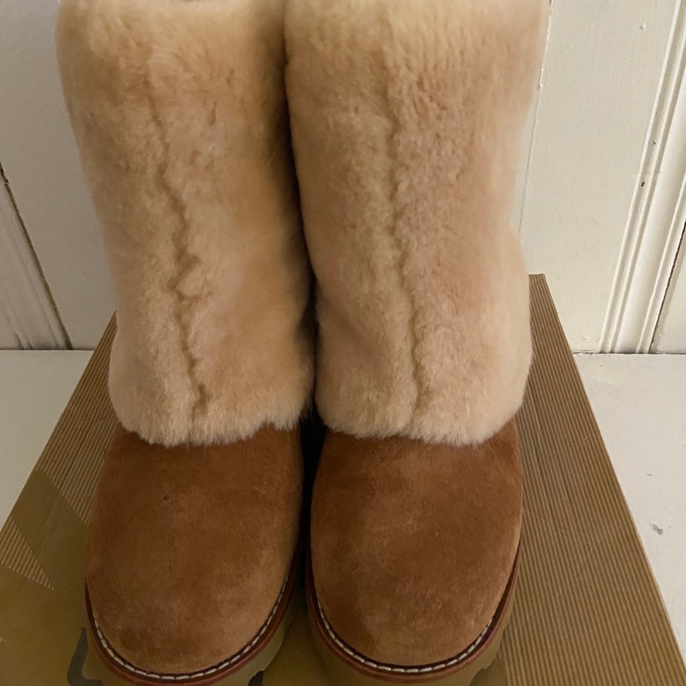 UGG Maylin boots 9 chestnut